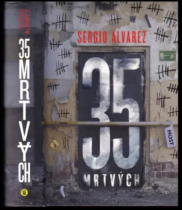 35 mrtvých