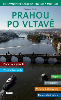 Prahou po Vltavě