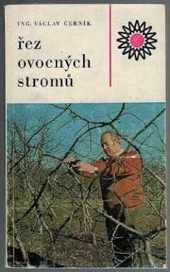Řez ovocných stromů