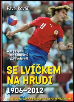 Se lvíčkem na hrudi